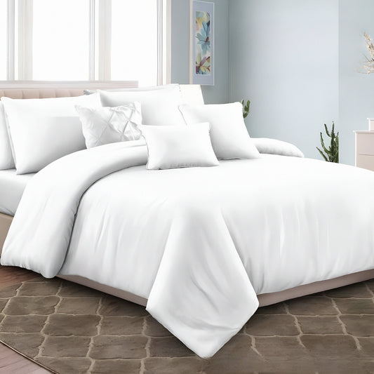 Premium white cotton bedsheet set on a modern bed — طقم ملاية قطنية بيضاء فاخرة لغرفة نوم أنيقة في الإمارات