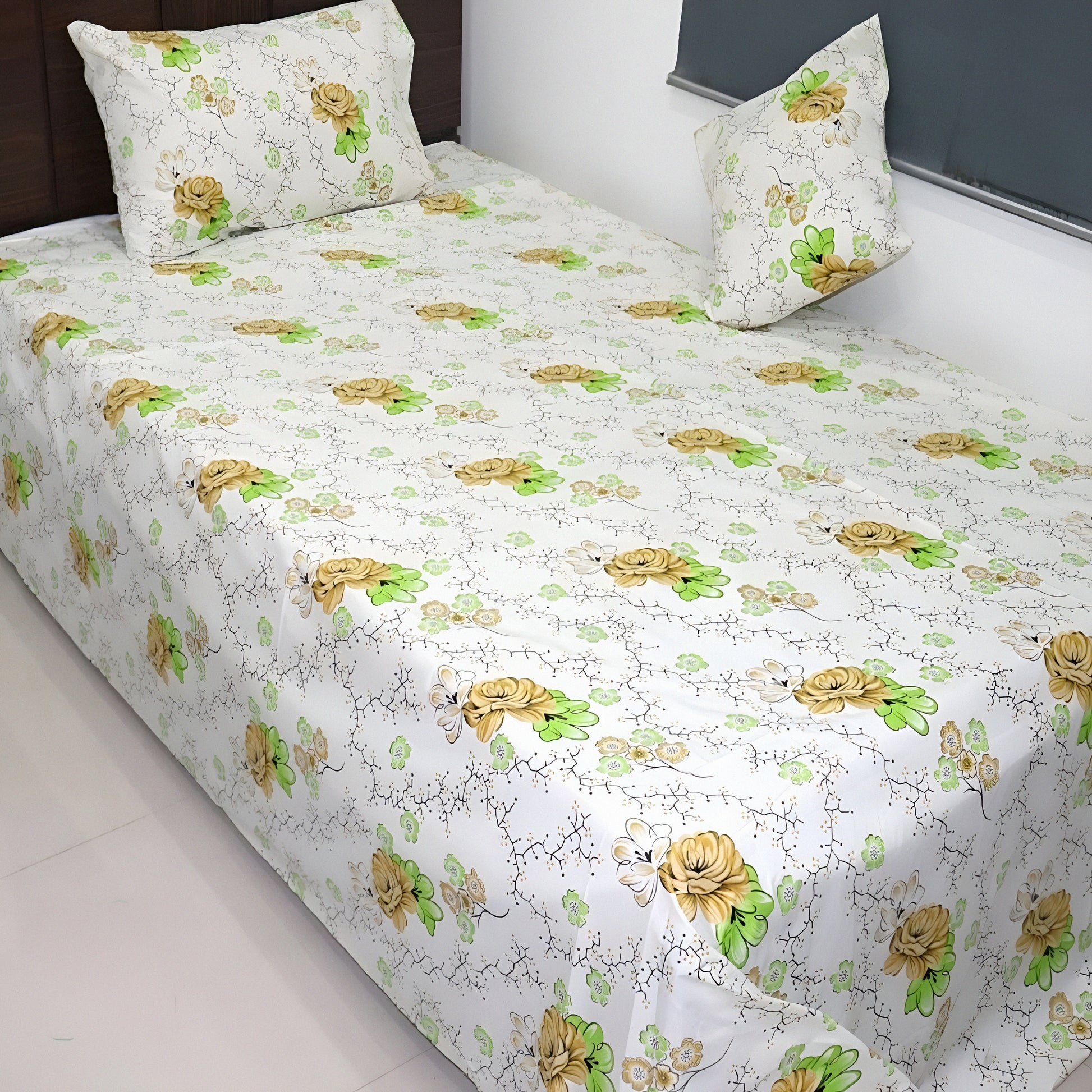 مفرش سرير قطن بالورود