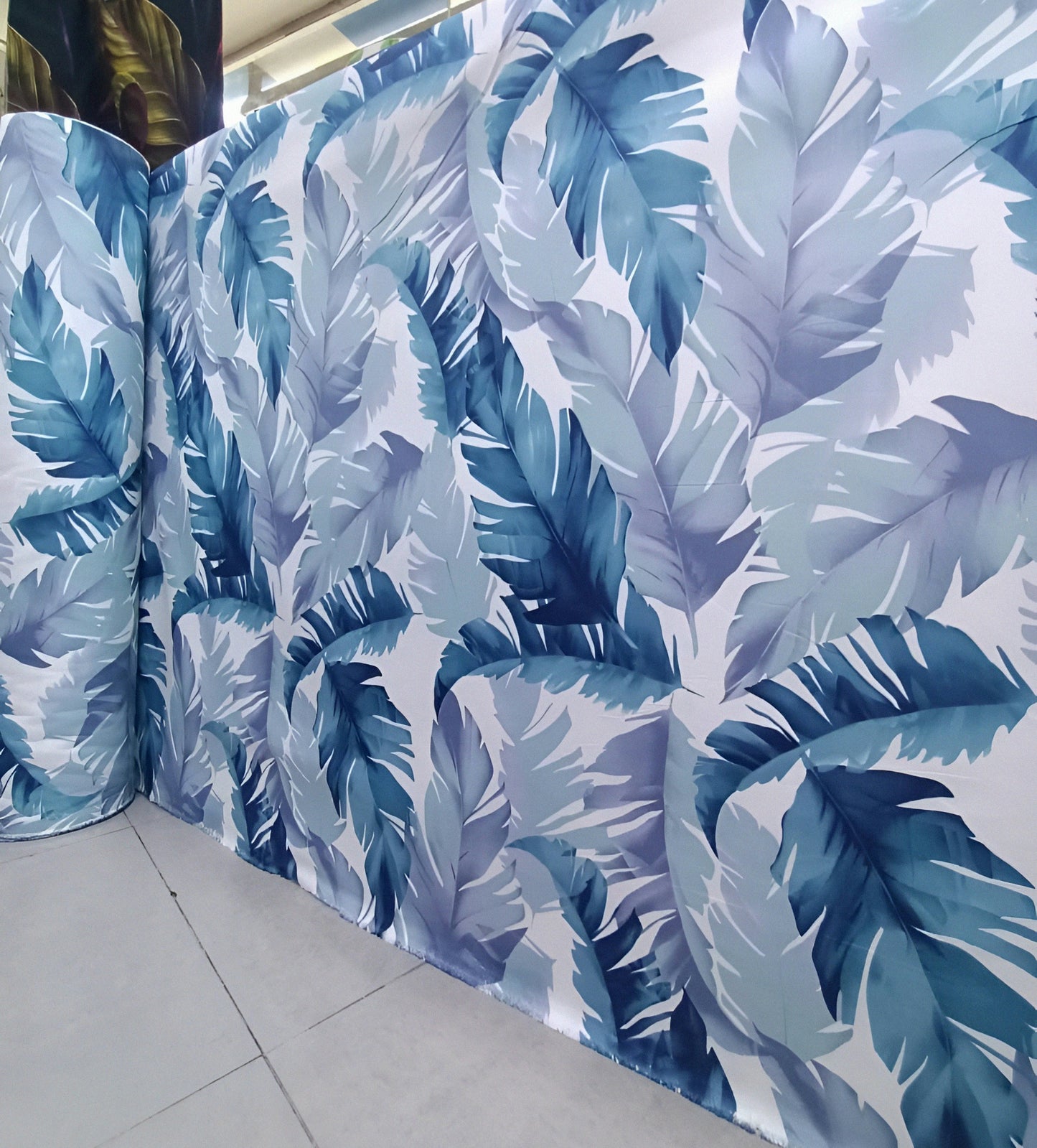 Wholesale bedsheet fabric roll in blue leaf print
